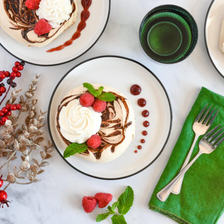 Image of Mini Pavlovas Recipe